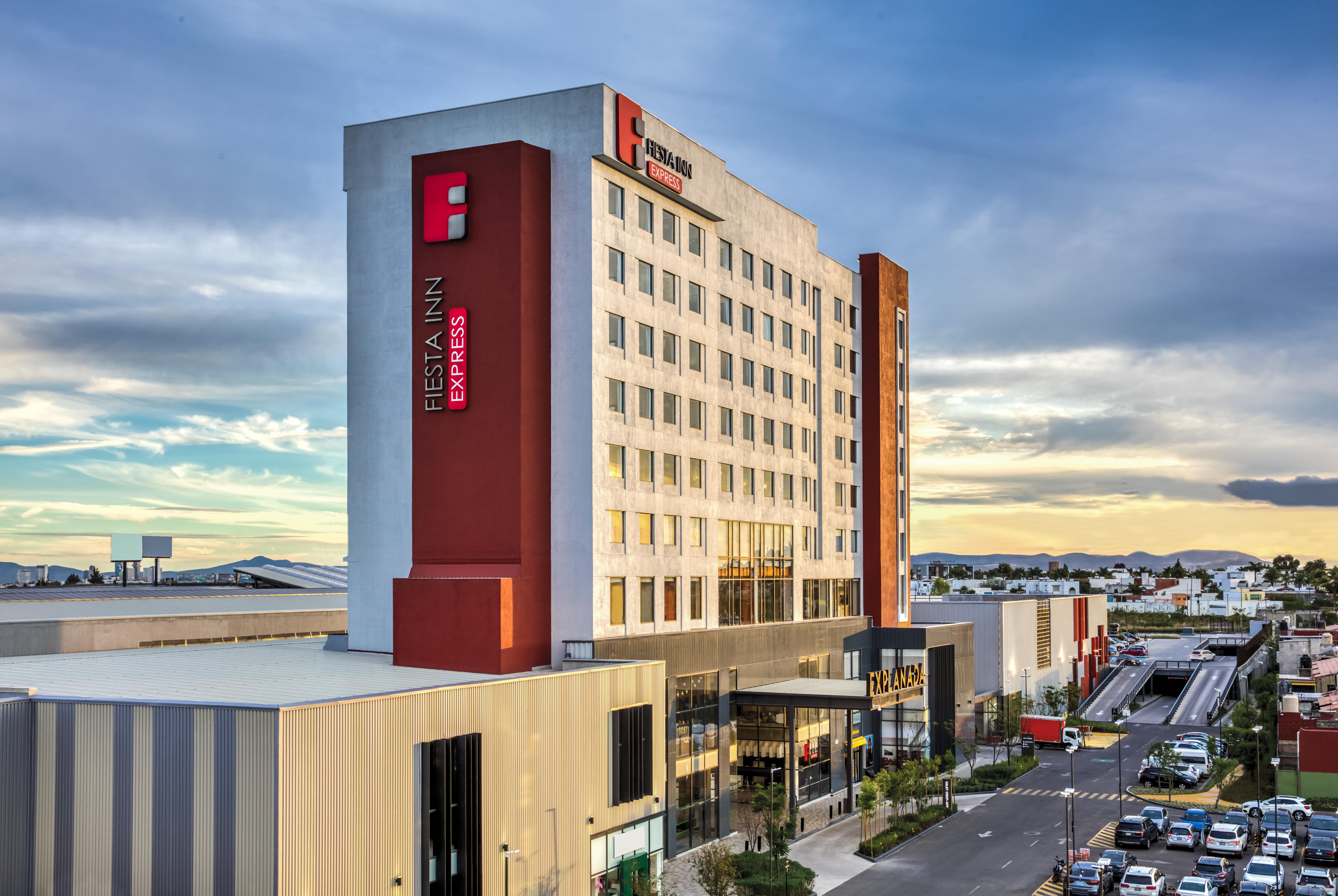Fiesta Inn Express Puebla Explanada Eksteriør bilde